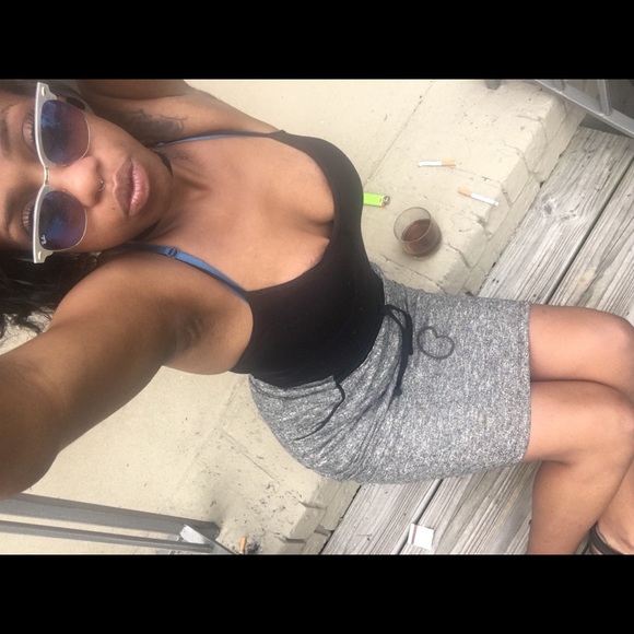 Meet your Posher, Louise - Picture 1 of 1